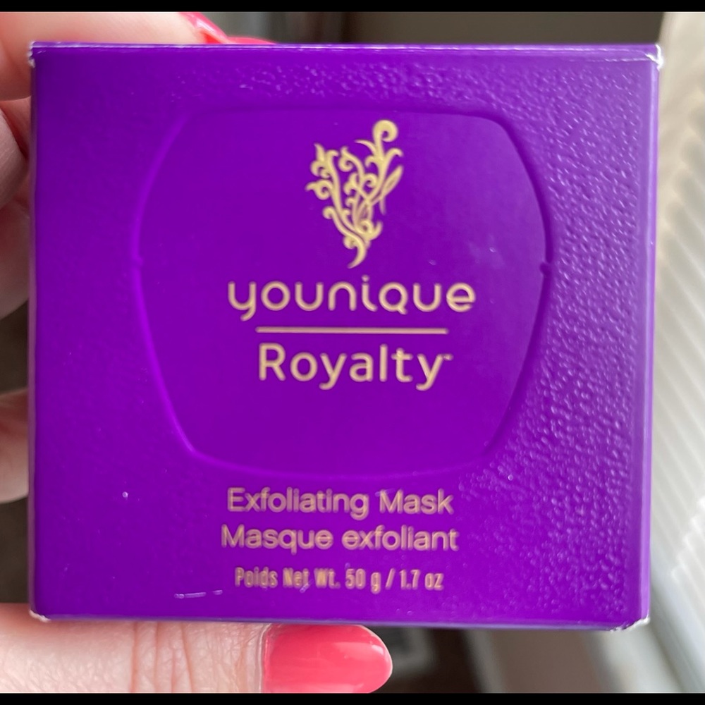 Younique Royalty Exfoliating Mask
